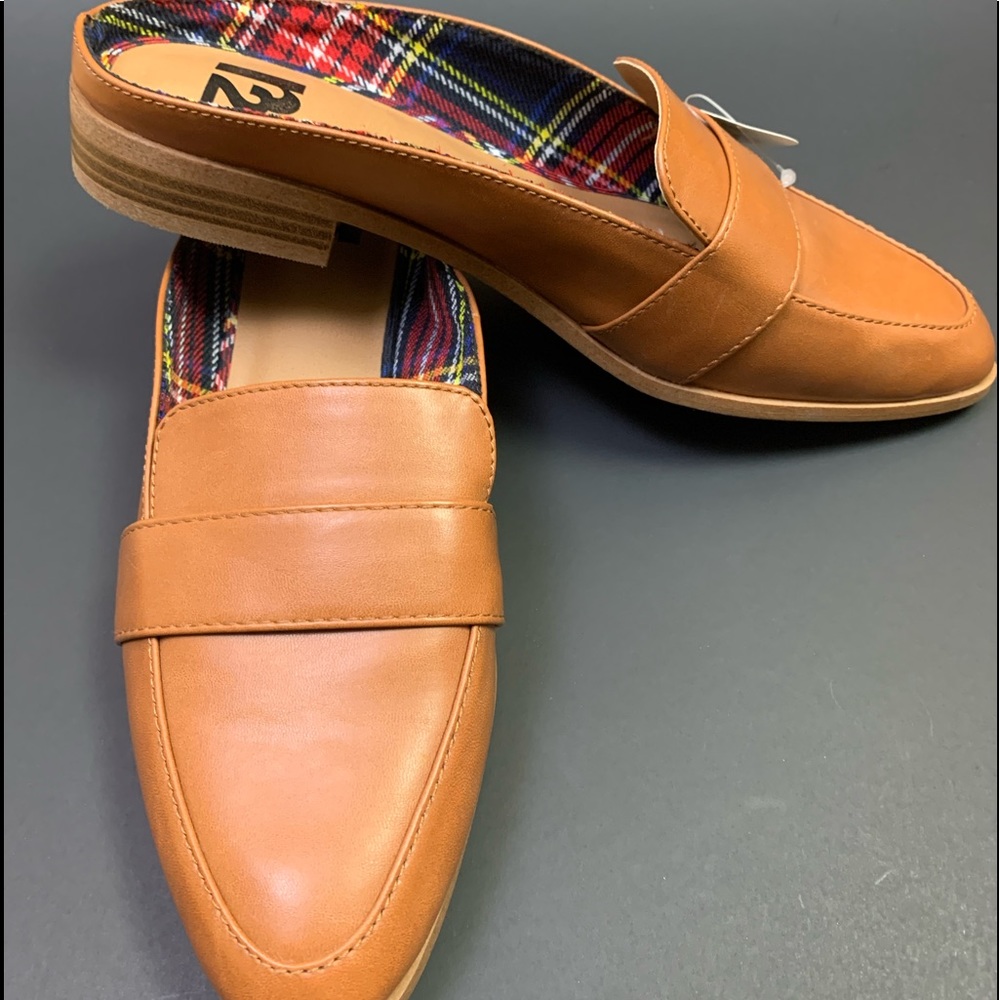 NWT R2 Beth Cognac Mules Flat  Shoes Size 8 1/2 M